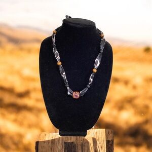 (#2122) Chic Black and Gold Necklace